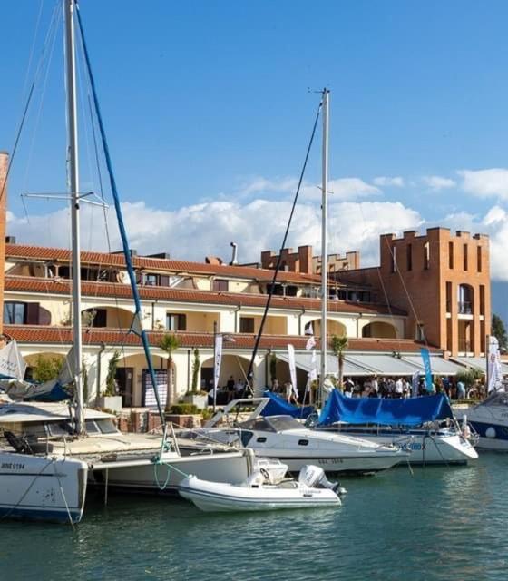 Apartahotel Marina Orikum Vlorë
